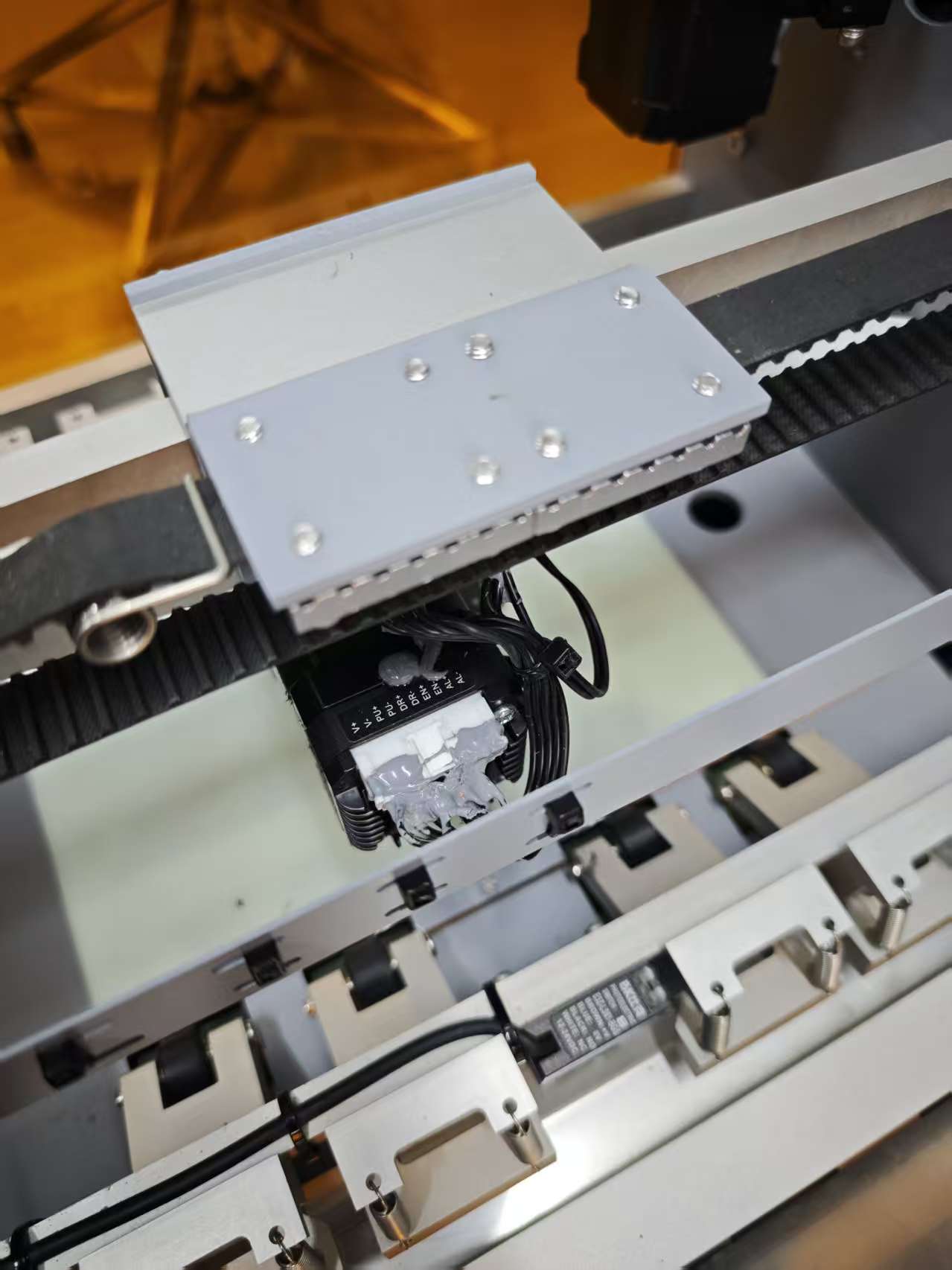 Serie UUNA TEK® iAuto Premium – La máquina de escritura automática de mayor capacidad del mundo | Escribe hasta 2,400 cartas o 700 sobres por carga | Modelos Premium y Premium Ultra