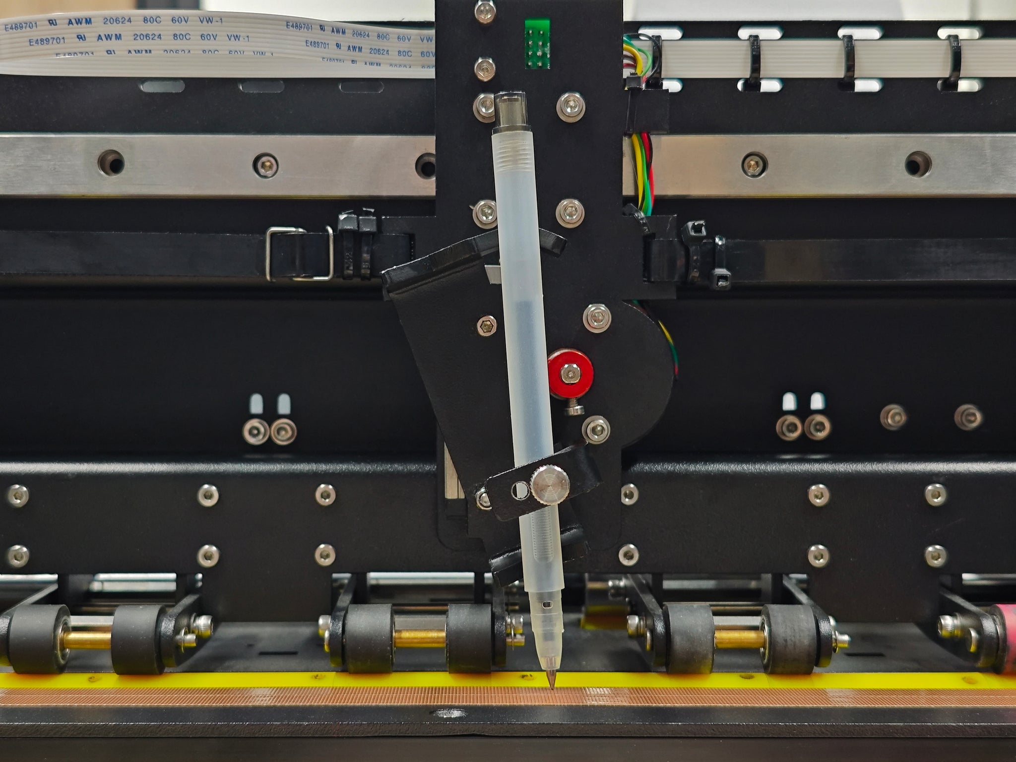 Universal Pen Holder for iAuto Automatic Handwriting Machine – Adjustable Vertical & Slanted Mounting Angles - UUNA TEK CO.,LIMITED